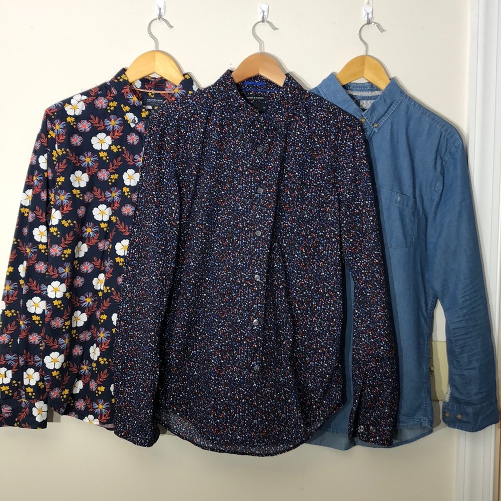 x3 Casual Button Down Shirts - M